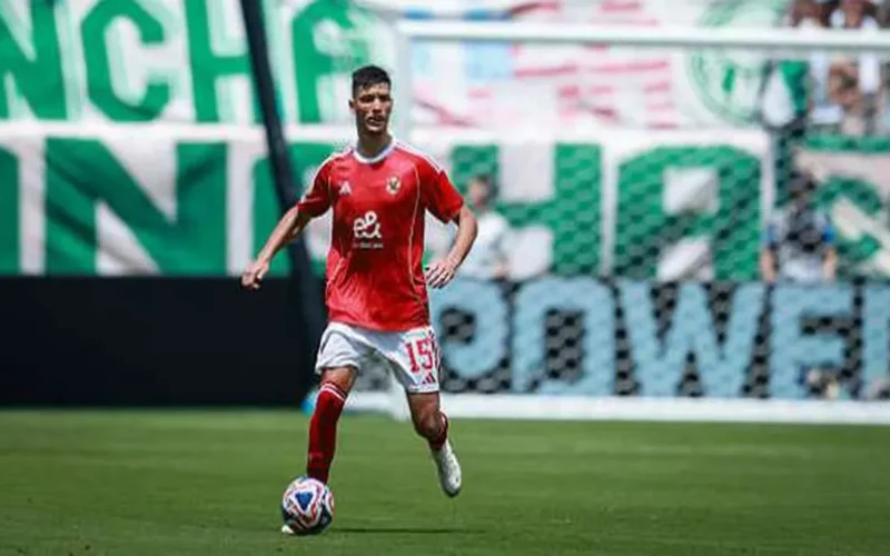 حرج متزايد للأهلي.. طلب غير متوقع من أشرف داري قبل انتقالات يناير 2026